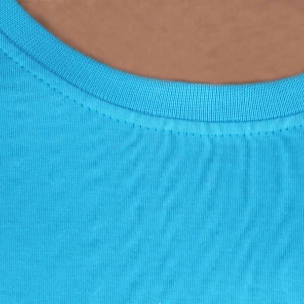 Men Solid Round Neck Pure Cotton Blue T-Shirt - Image 4